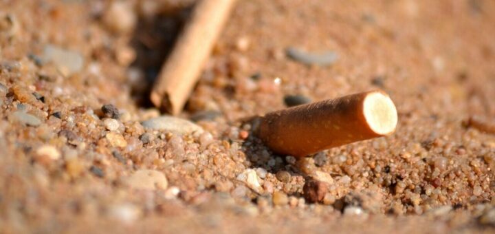 Smoke free beaches in Corsica